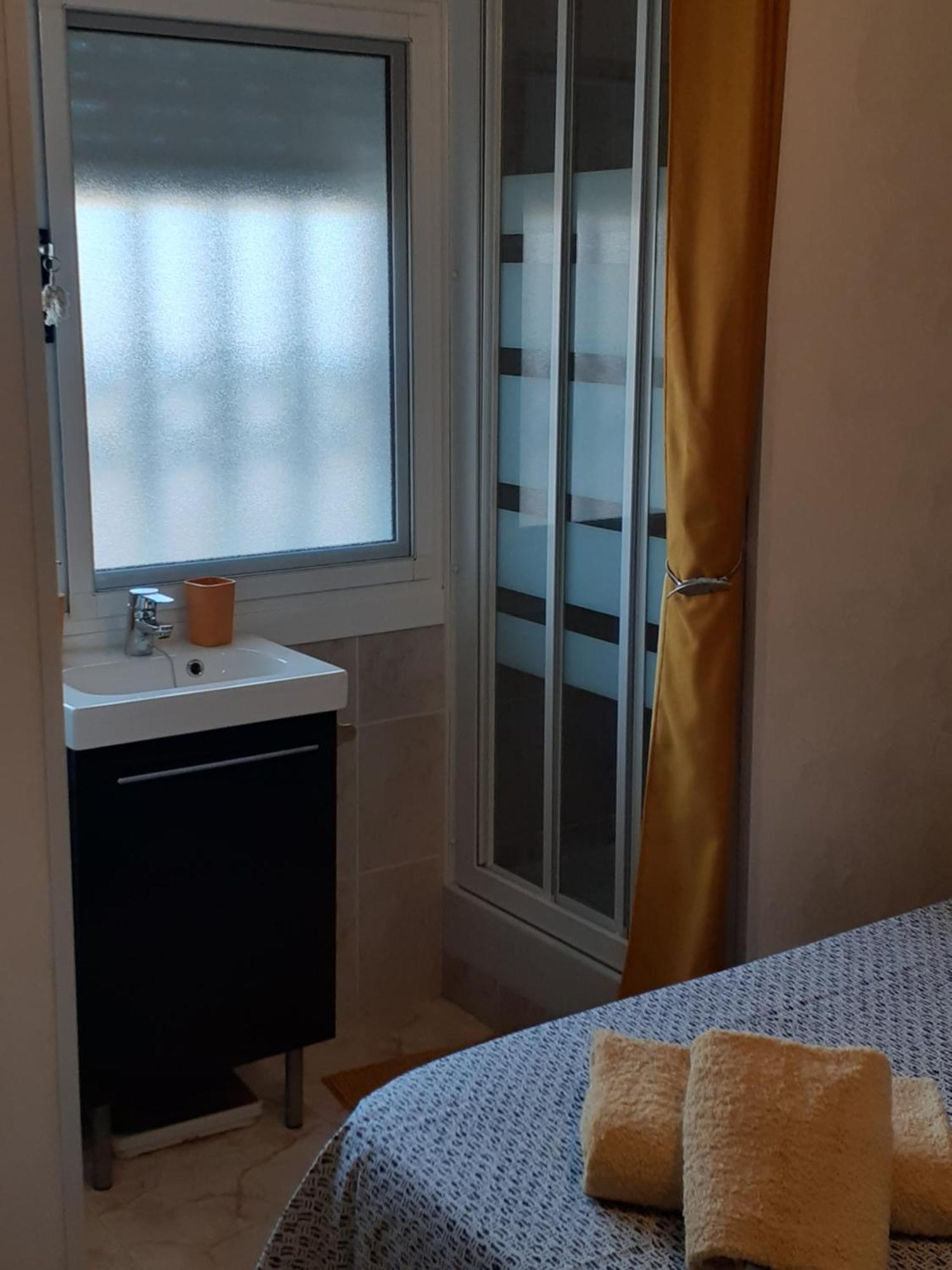 Appartement Vue Mer 40 Metres De La Plage 库列拉 外观 照片